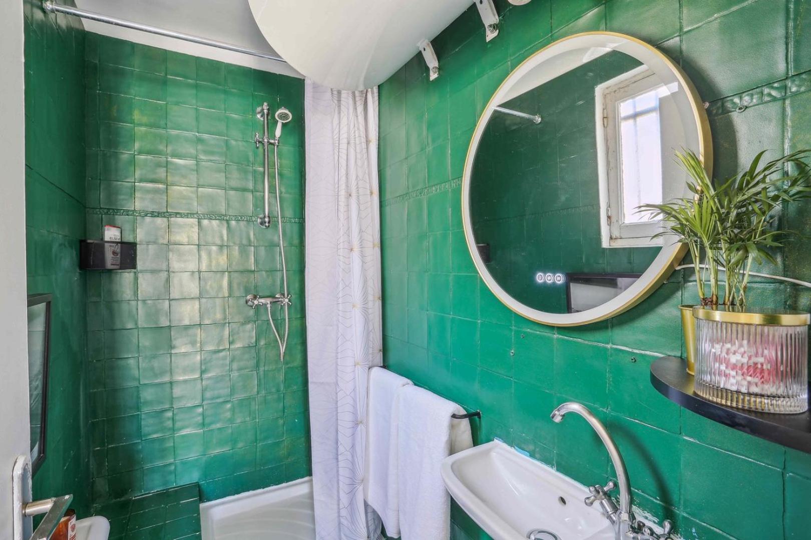 Le Joyeux Dans Les Hauteurs De Montmartre Apartment *