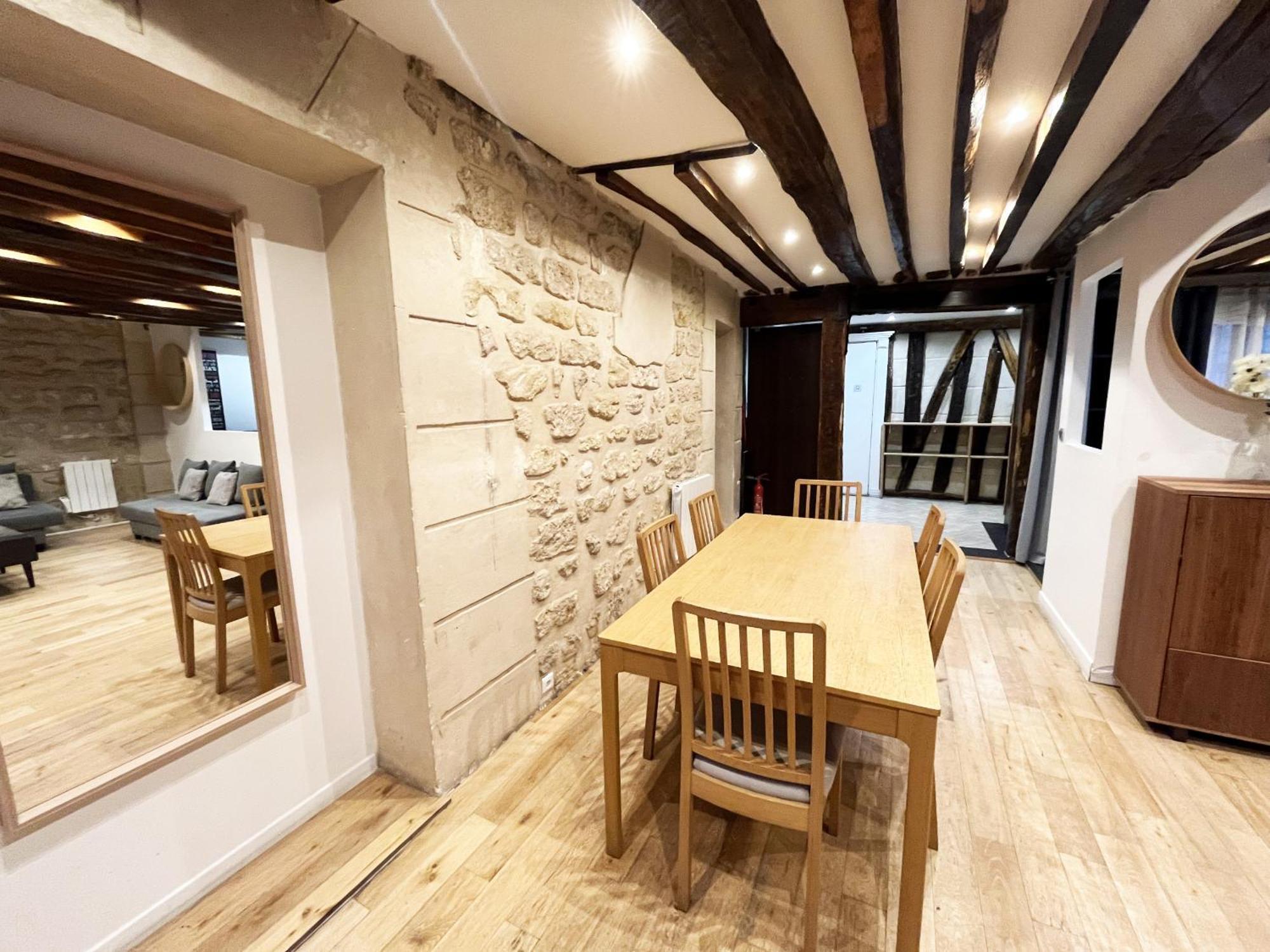Urban Flat 43 - Charming Parisian Flat Near Grands Boulevards Paris