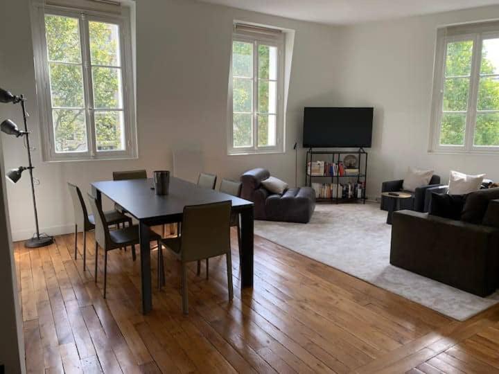 Apartment 3 7e