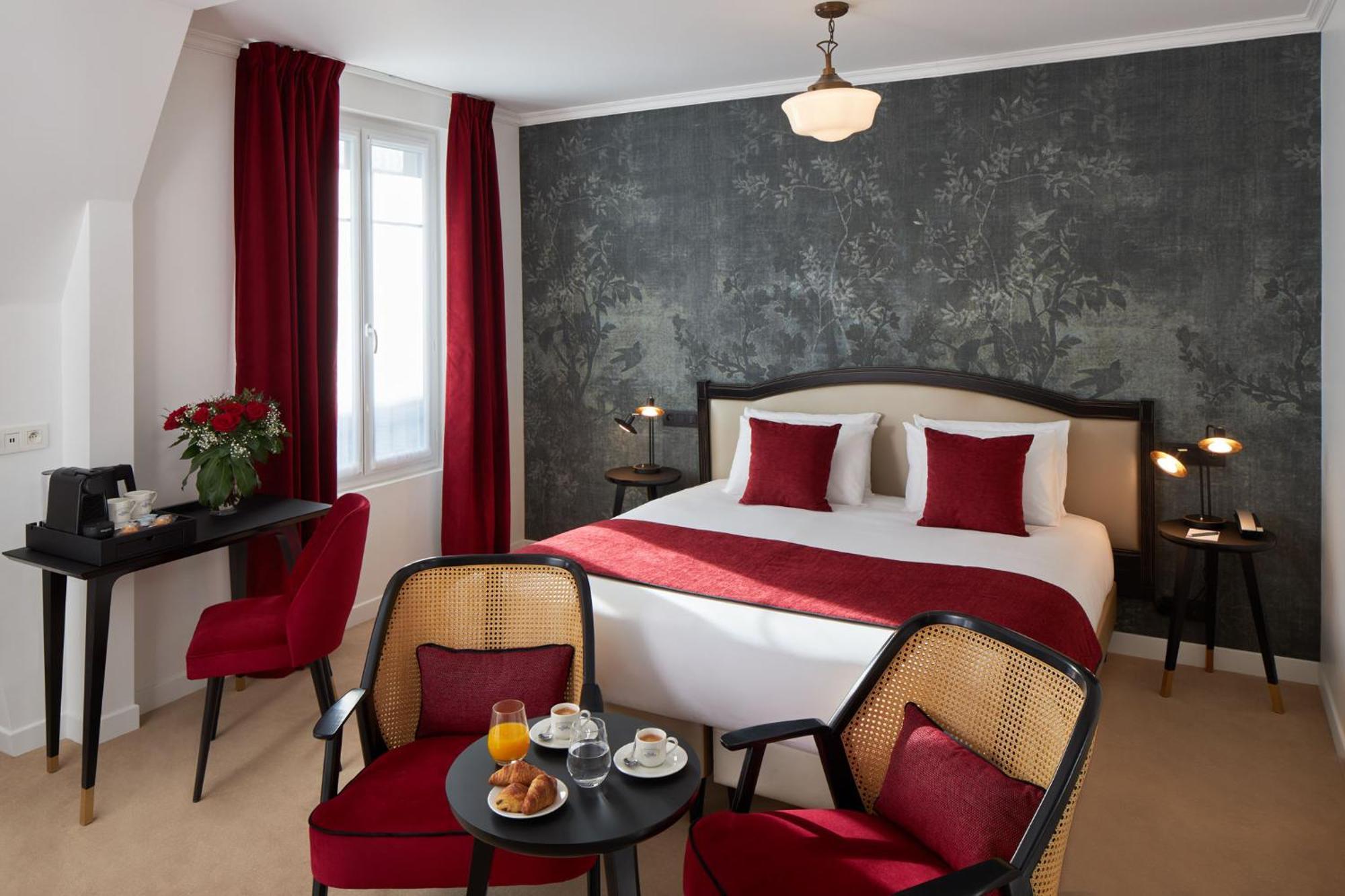 Romantic & Hotel
