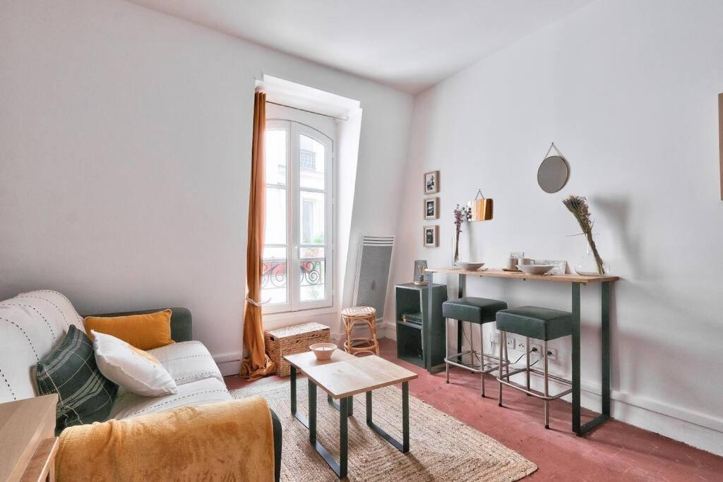 Wonderful At Place De La Bastille Apartment *