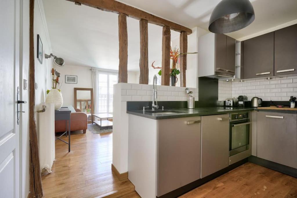 Apartment Superbe T2 Avec Balcon Proche Du Musee De La Vie Romantique