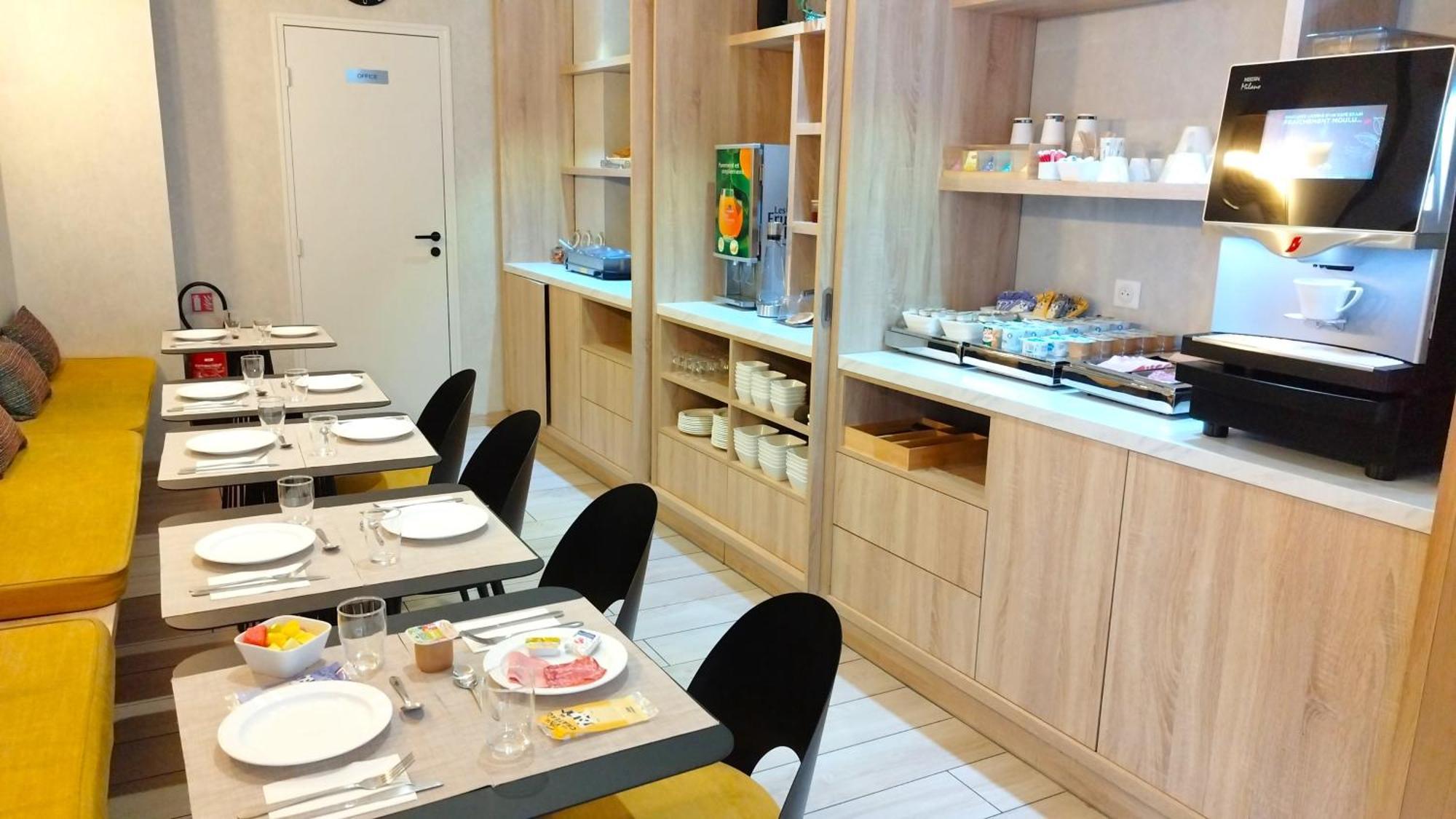 Avia Saphir Montparnasse Hotel Paris