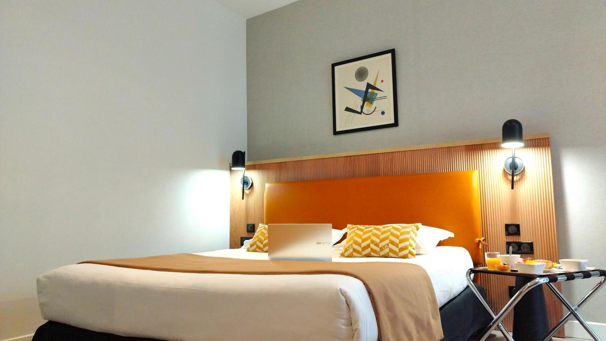 Avia Saphir Montparnasse Hotel 3*