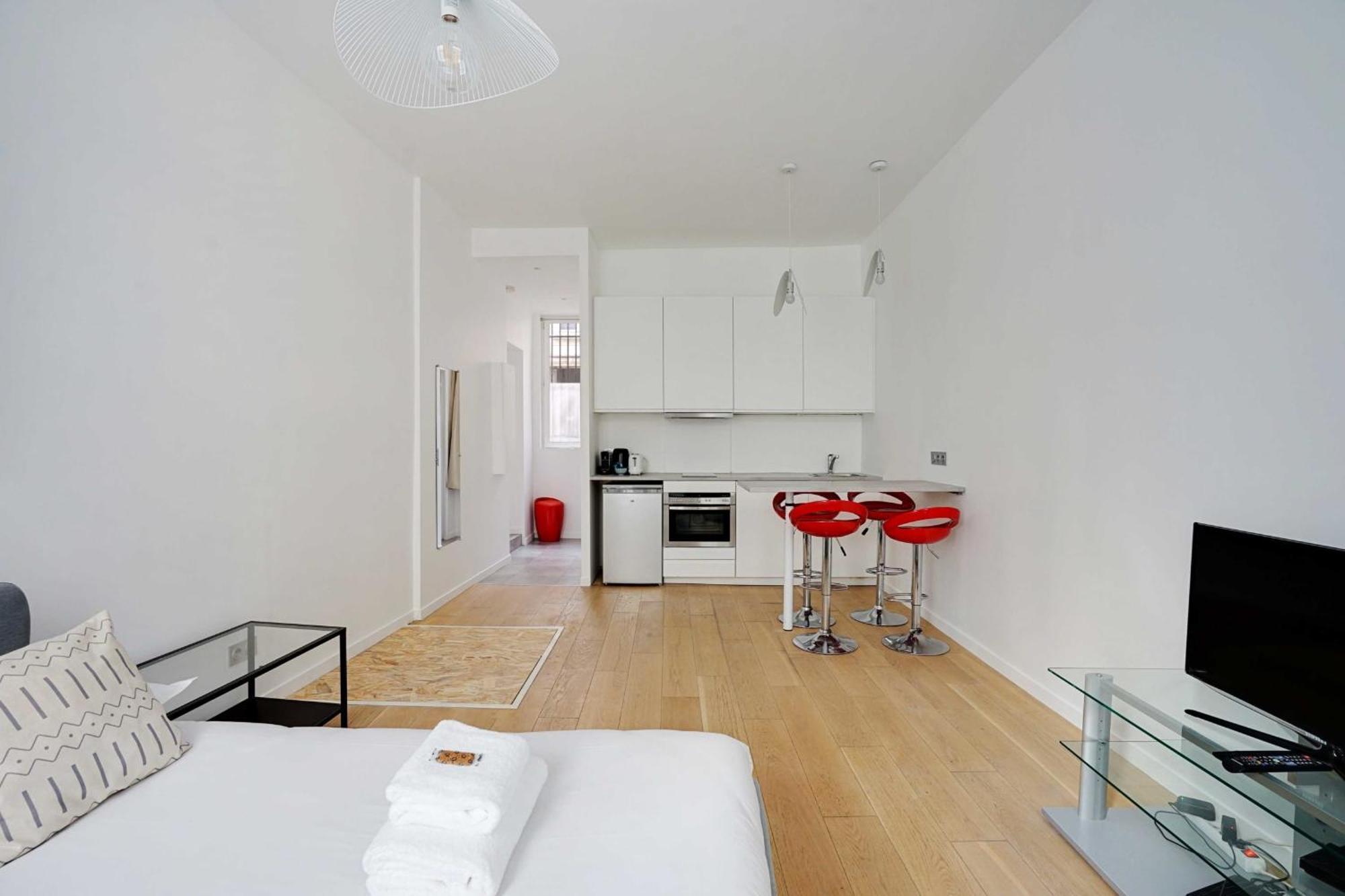 Charming Refurbished Studio -maraisbeaubourg