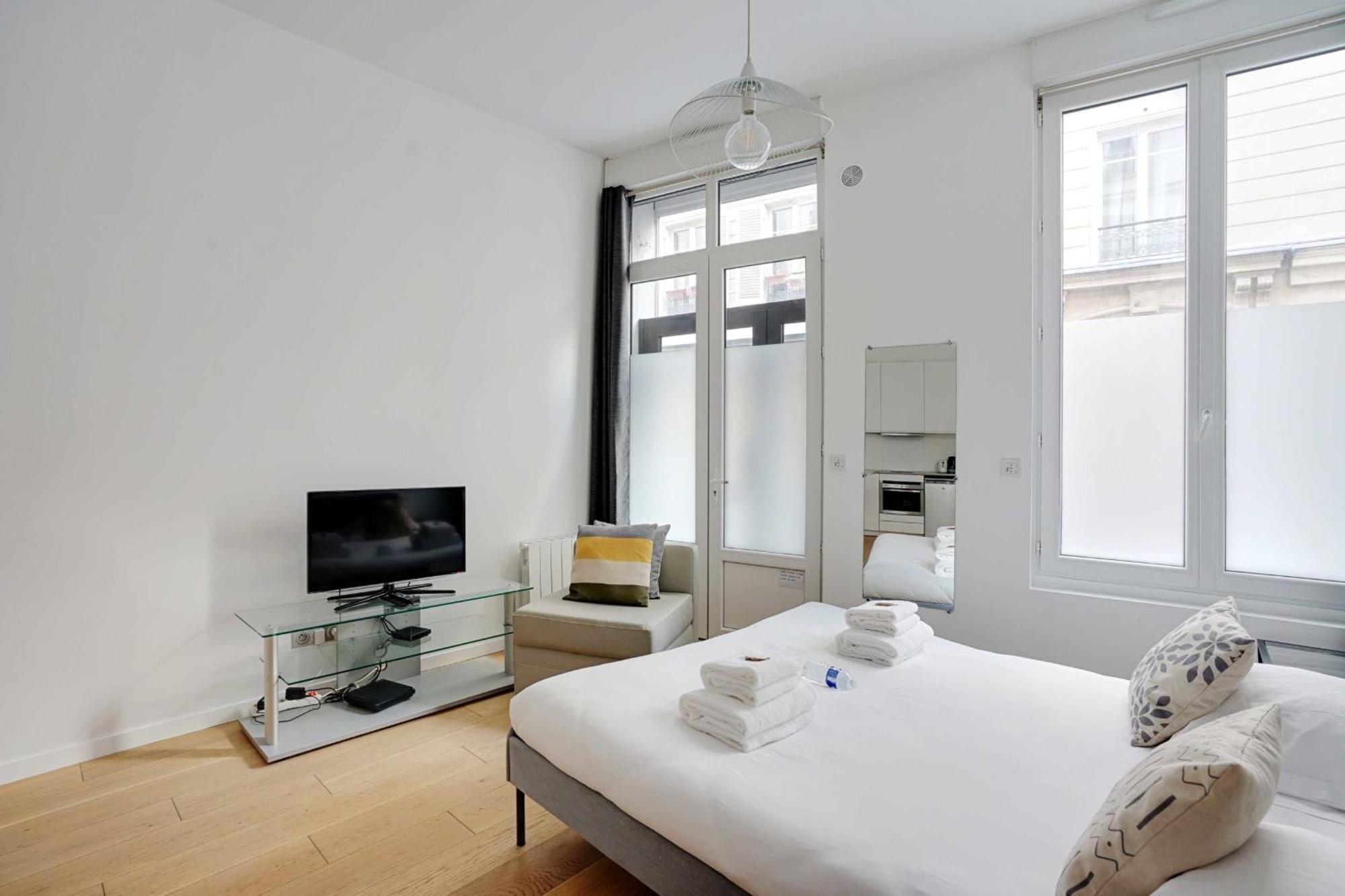 Charming Refurbished Studio -maraisbeaubourg