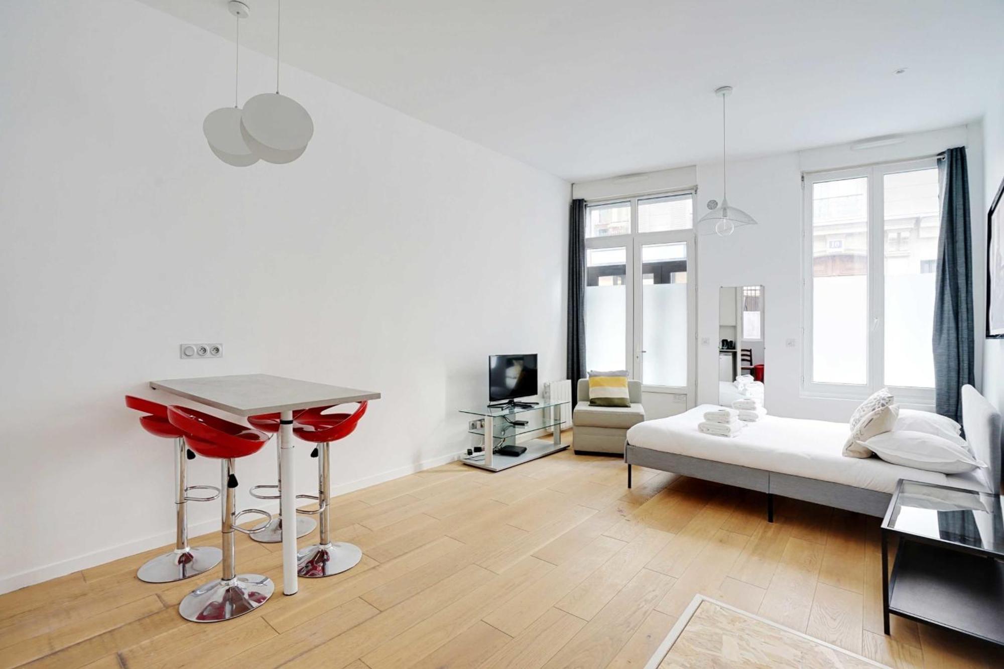 Charming Refurbished Studio -maraisbeaubourg * Paris