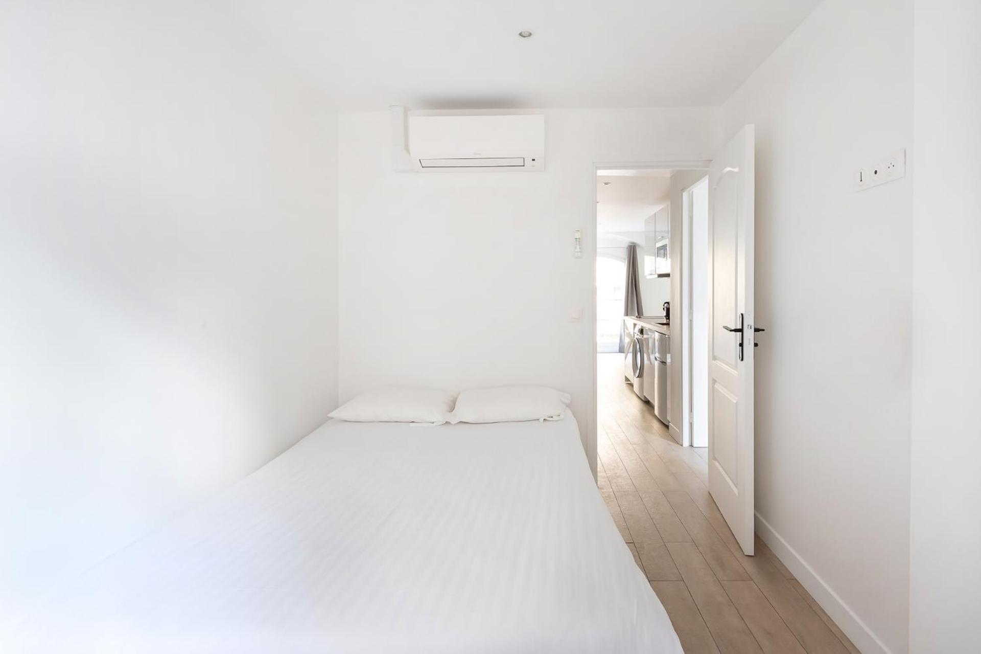 Apartment In The Heart Of The Marais With Air Conditioning *