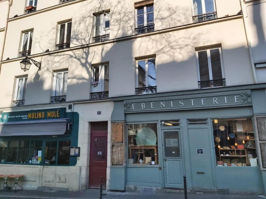 30m2 In The Heart Of Apartment Paris