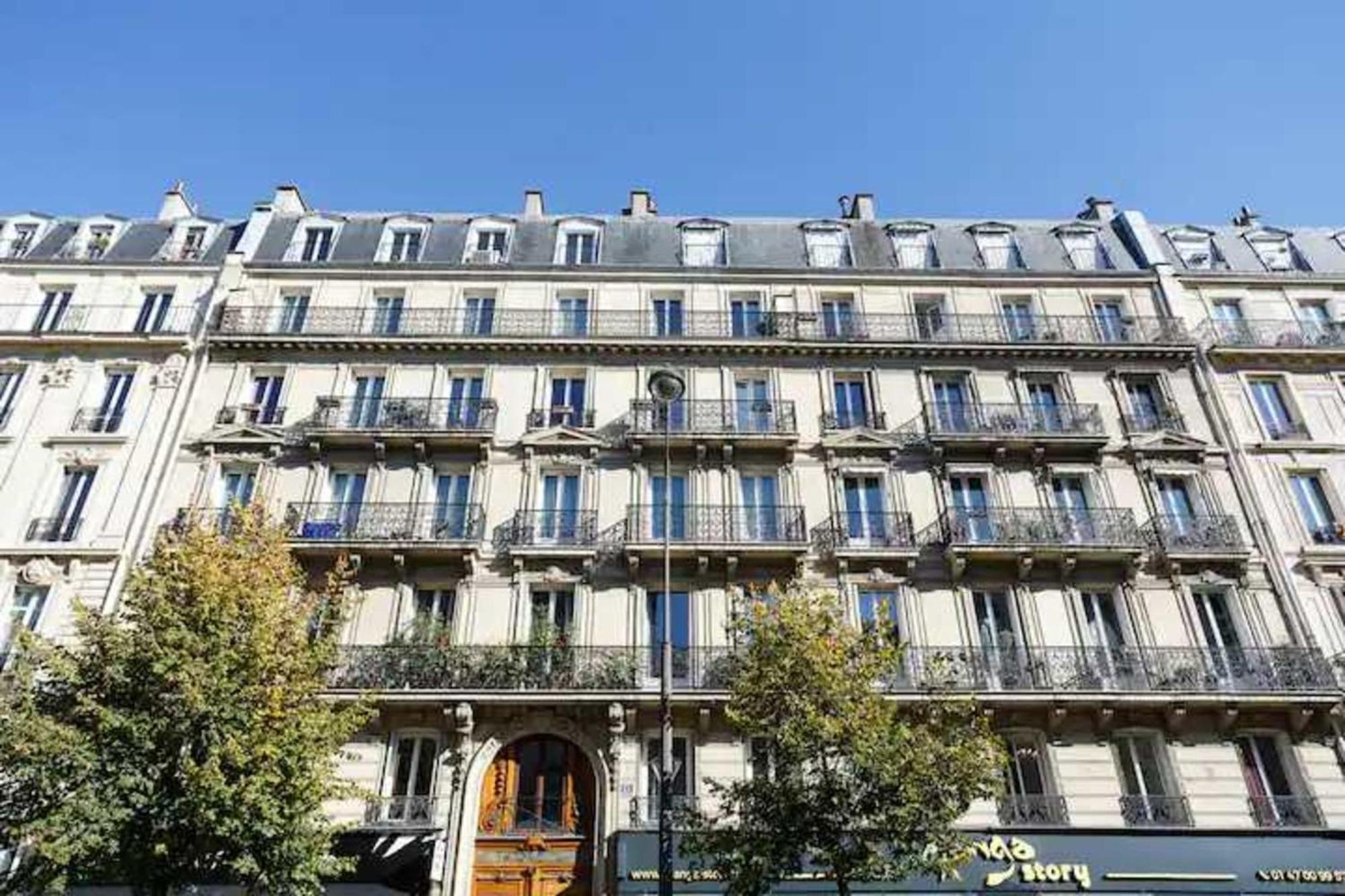 13 - Voltaire Apartment