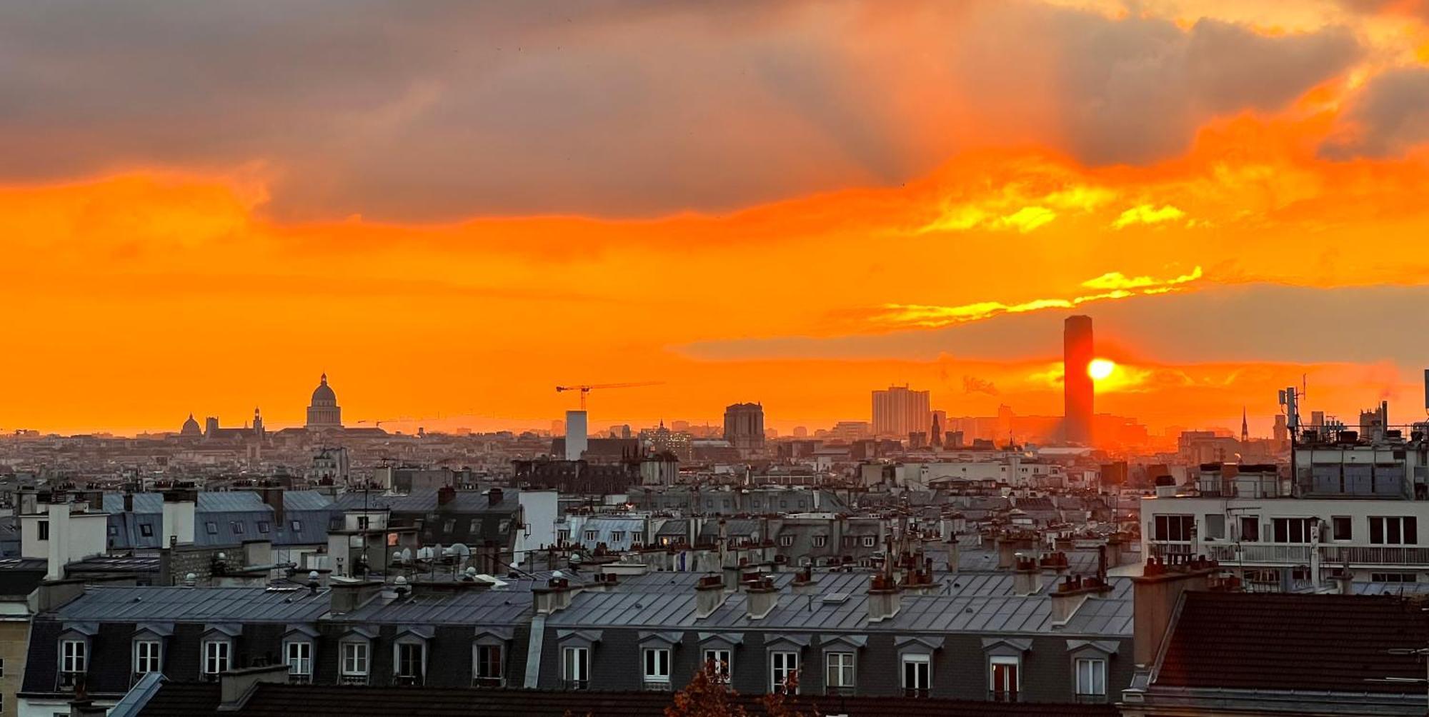 Privatunterkunft With Fabulous View On Roofs Paris