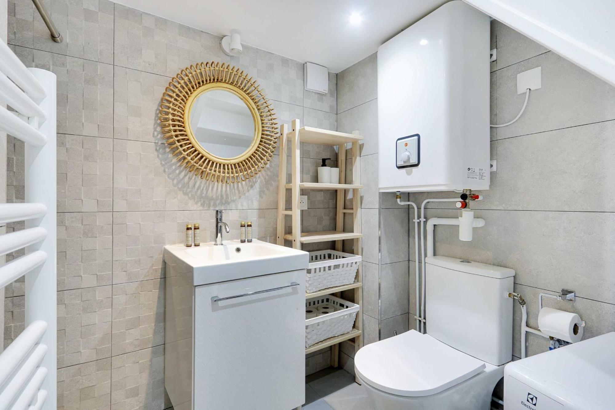 Apartment Beautiful And Contemporary - Arc De Triomphe Champs Elysees