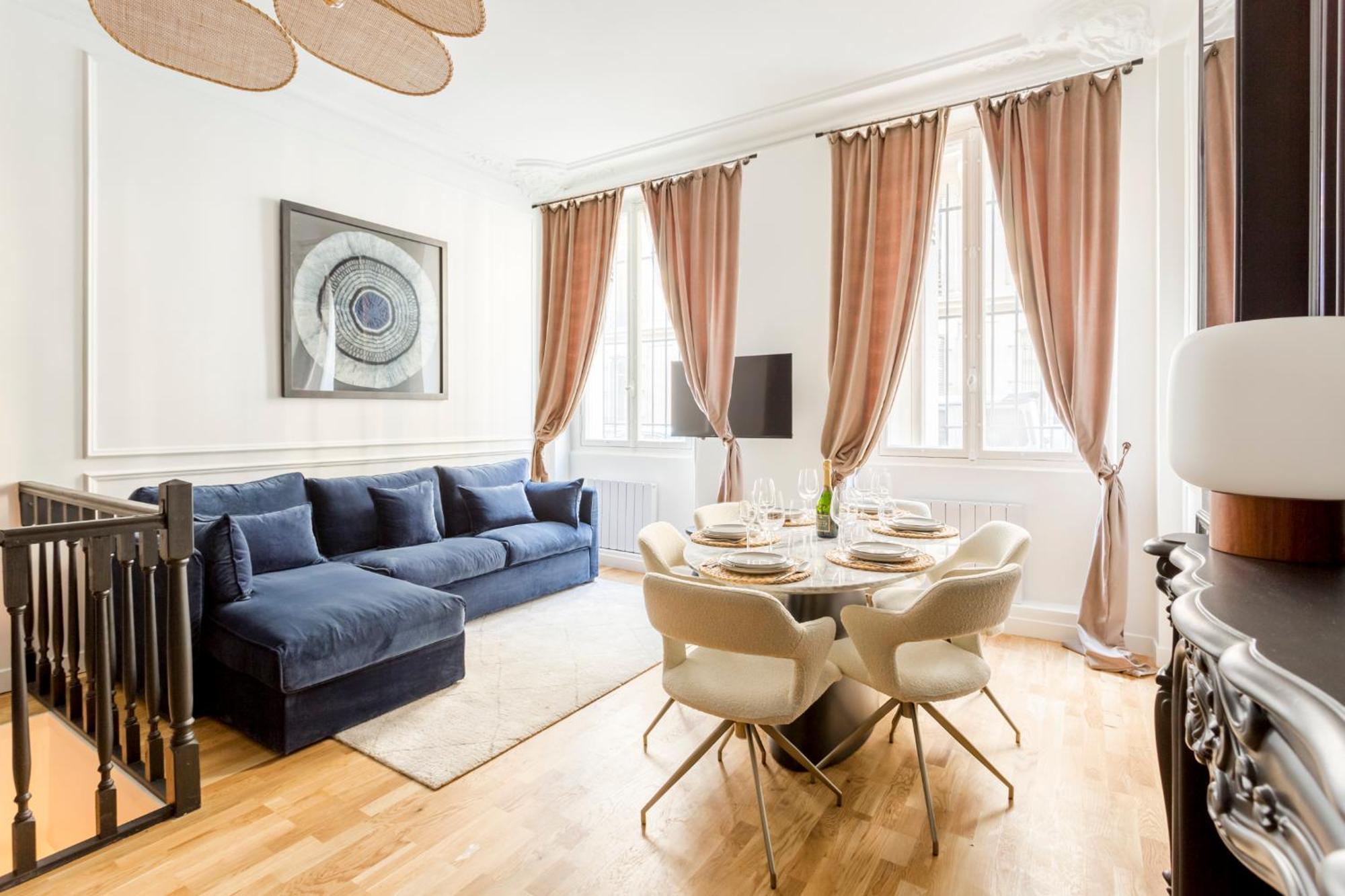 Lincoln Champs-elysees Apartment