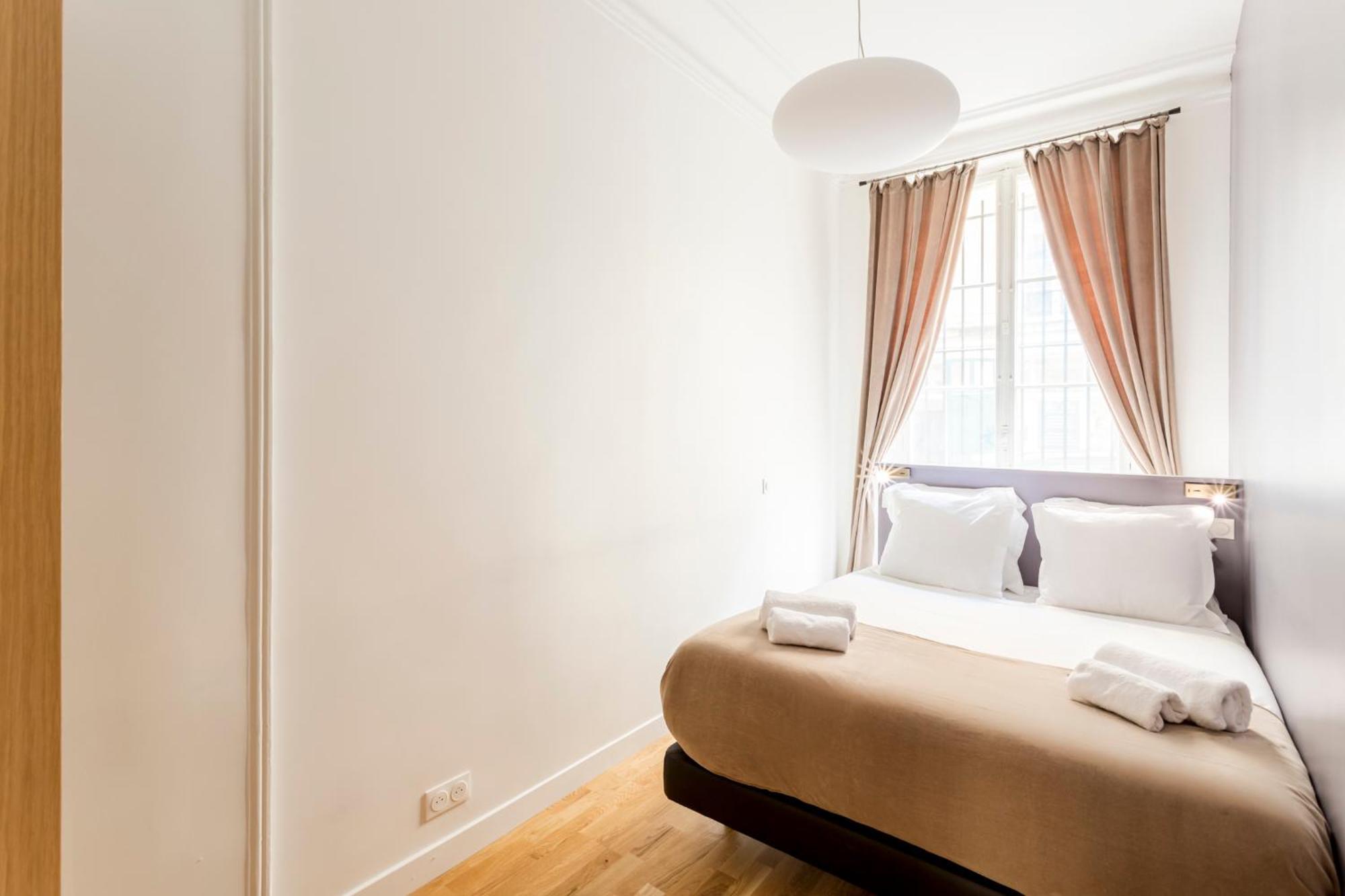 Lincoln Champs-elysees Apartment *