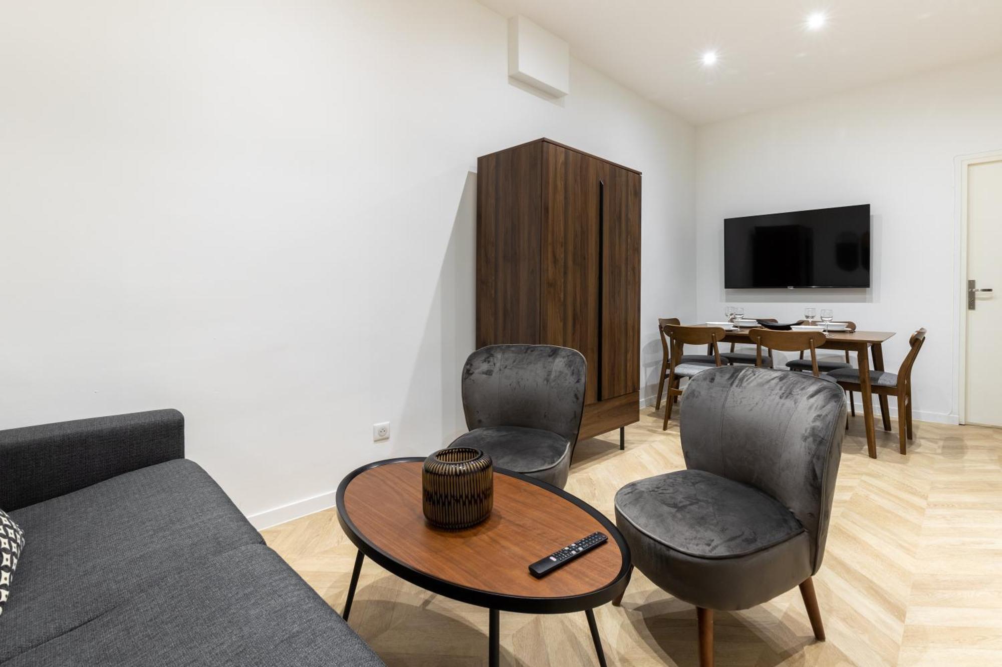 Hsh St Germain/jardin Du Luxembourg : Luxury *