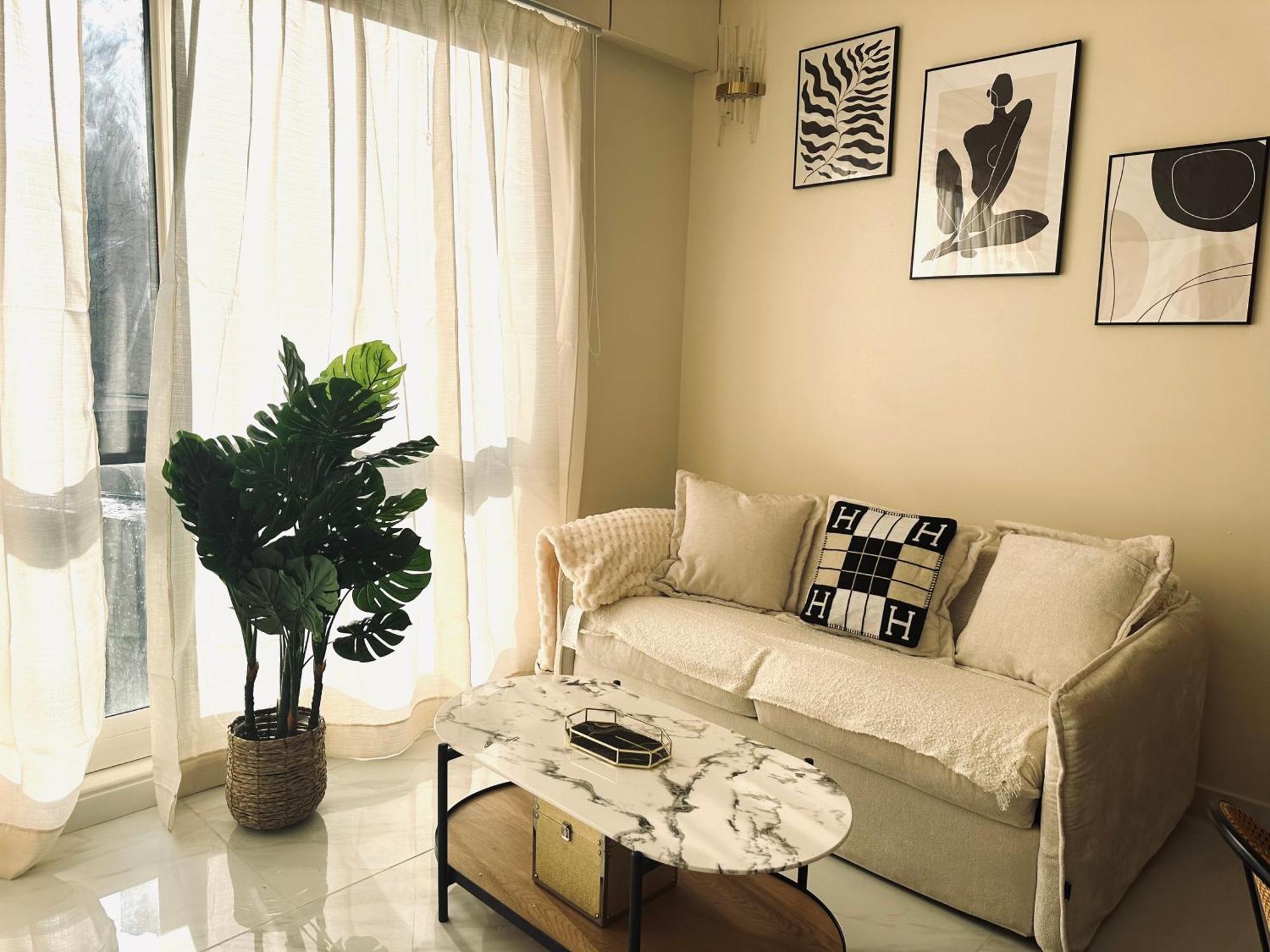 Apartment Montaigne - Champs Elysees Luxury&design / 110 M2