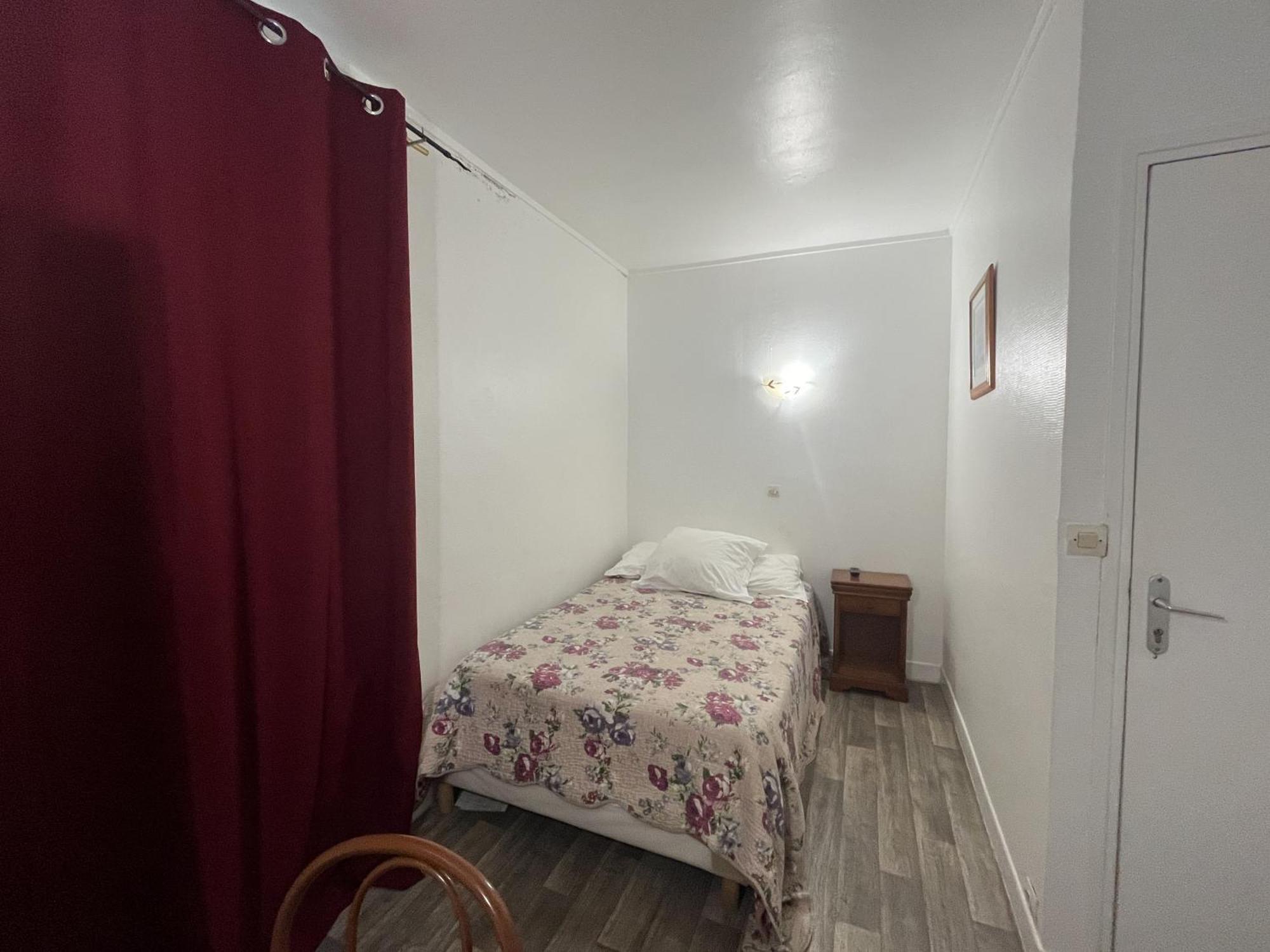 Ideal Hotel Paris