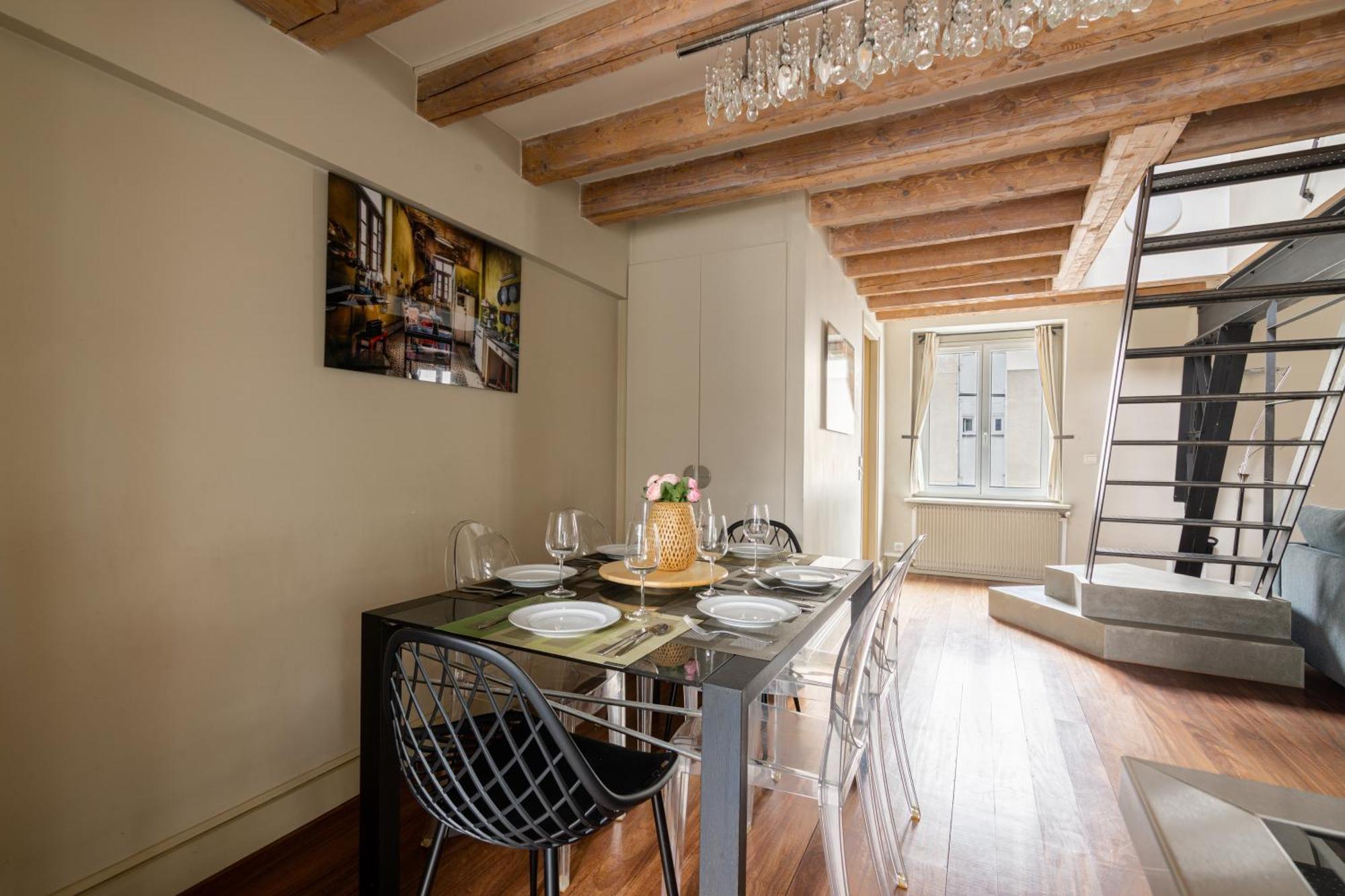 Quartier Mezzanine & 1br Le Marais Temple Free Netflix Apartment