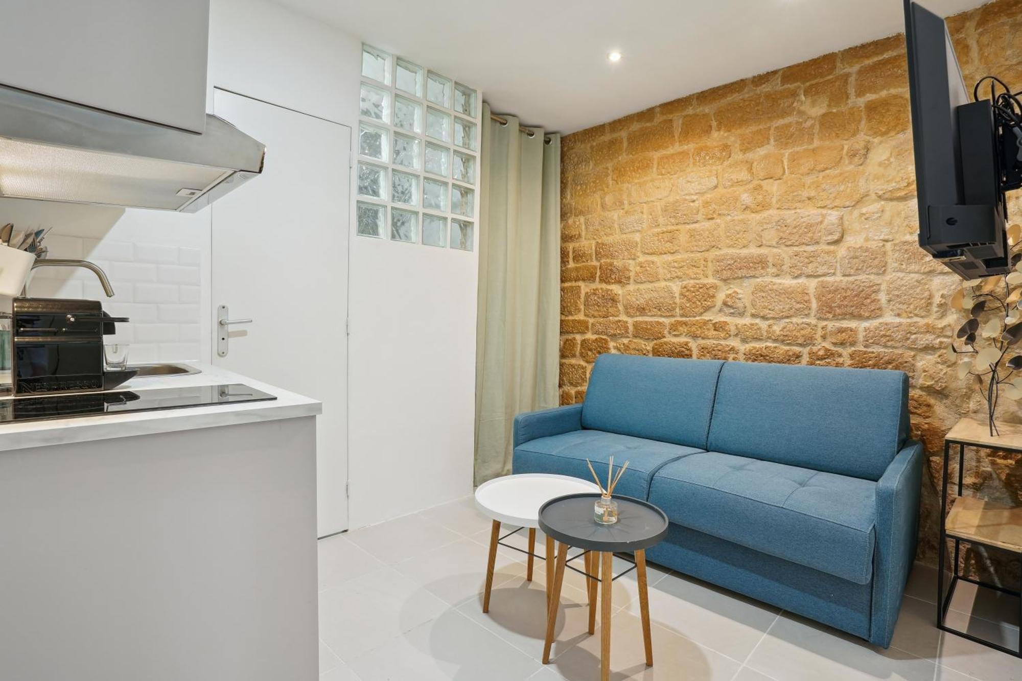Apartment Tiny 12 D Paris's Heart! *