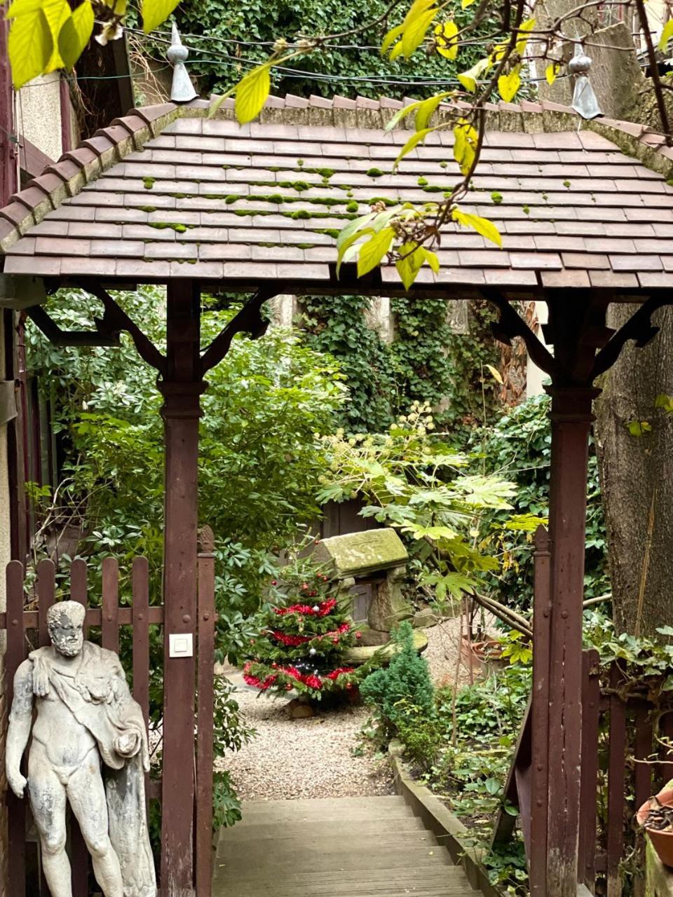 Appartement New : Atelier Artiste Montmartre Paris