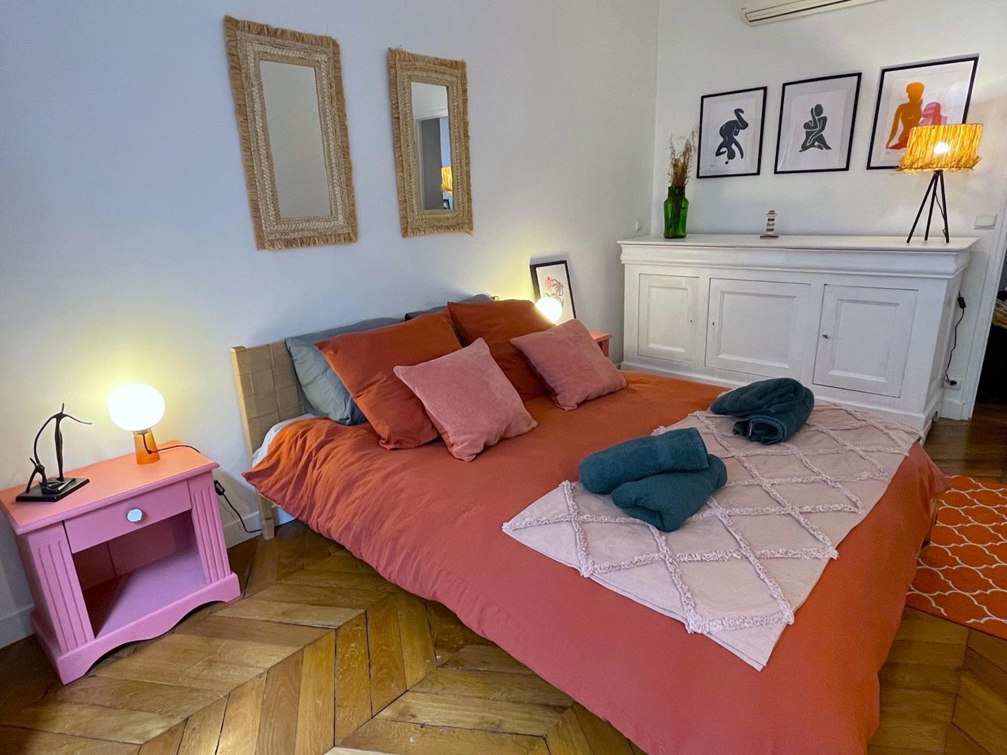 Lovely Haussmannian Flat In Montparnasse Appartement