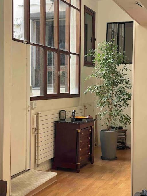 Loft On A Garden, Charm & Calm And Elegant Apartment *