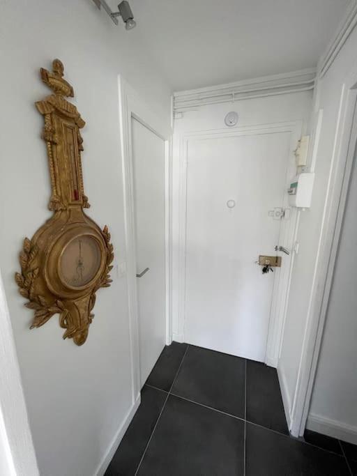 French Design Commerces Apartment