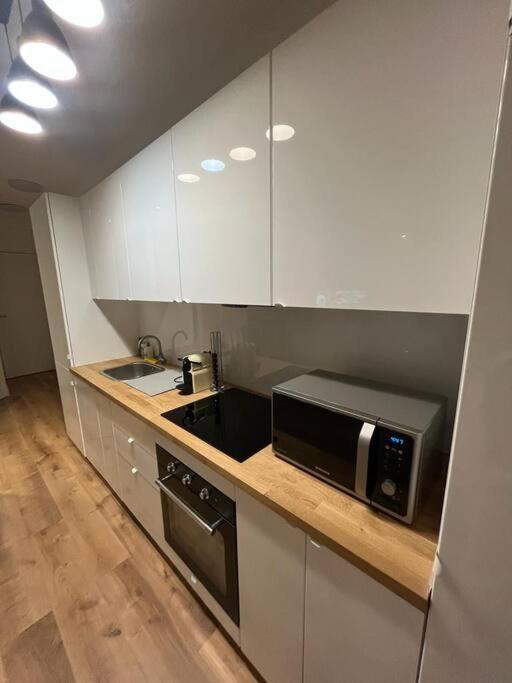 Apartment Charment 15 *