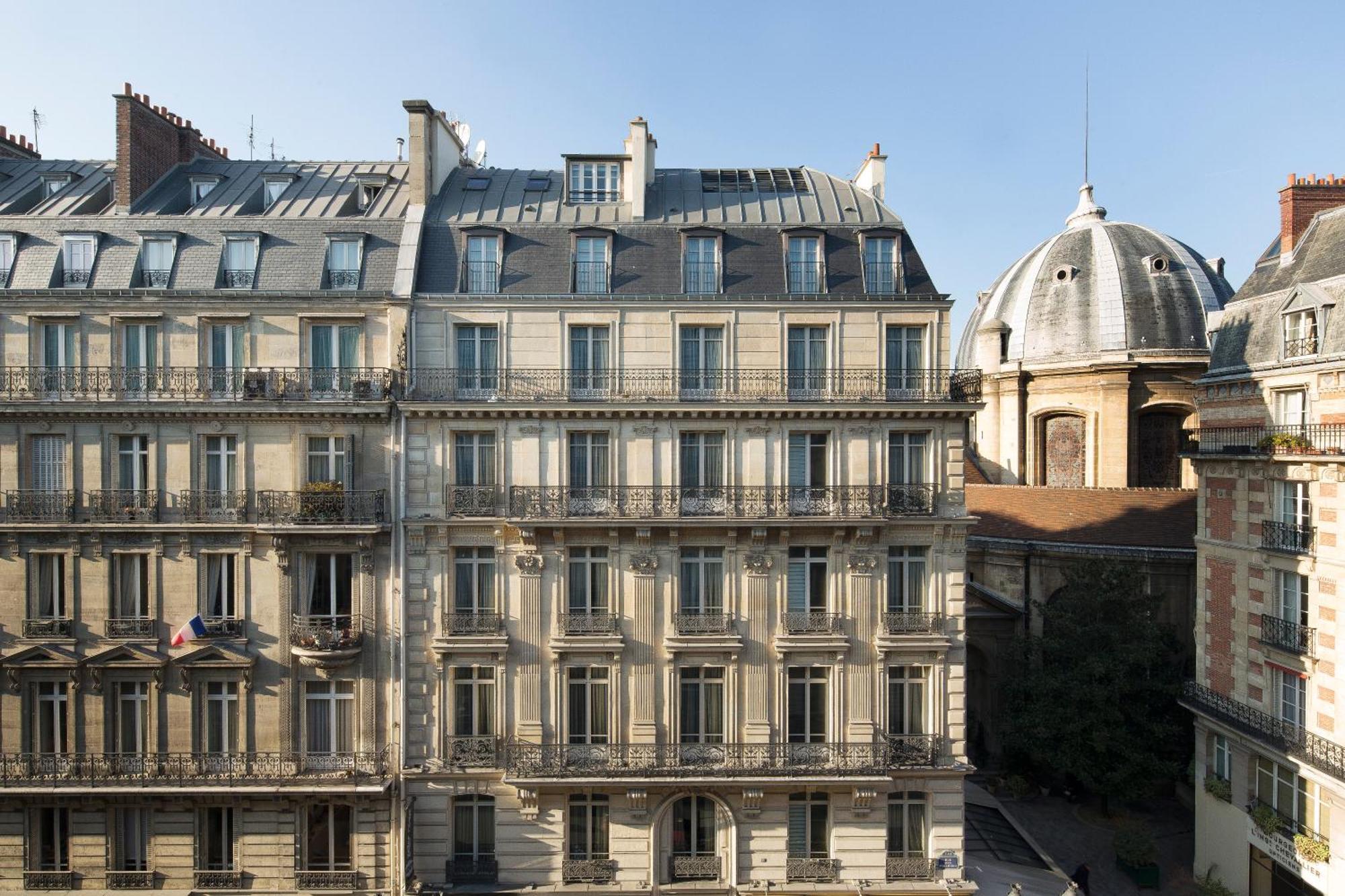 Lumen Louvre Hotel 4*