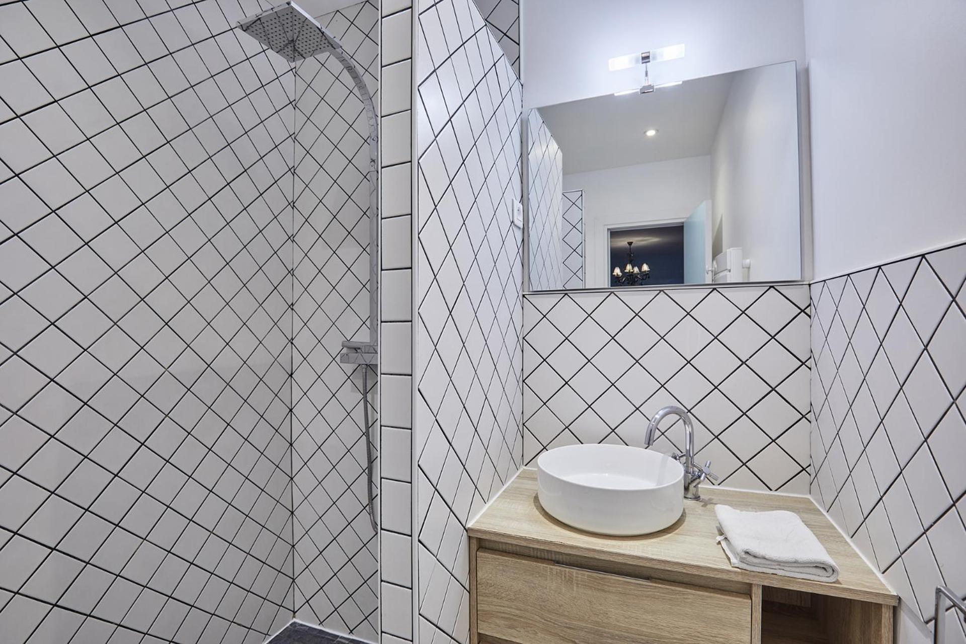 Centre De By Prestige * Paris