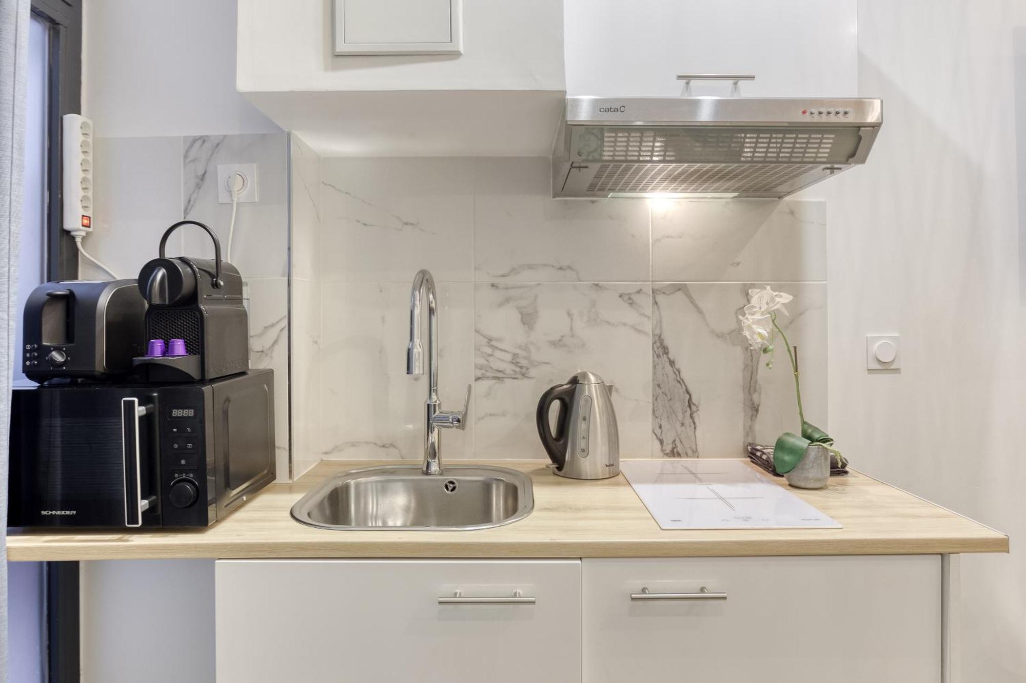 Appartement Parisien Proche Tour Eiffel - 3 Min Metro *