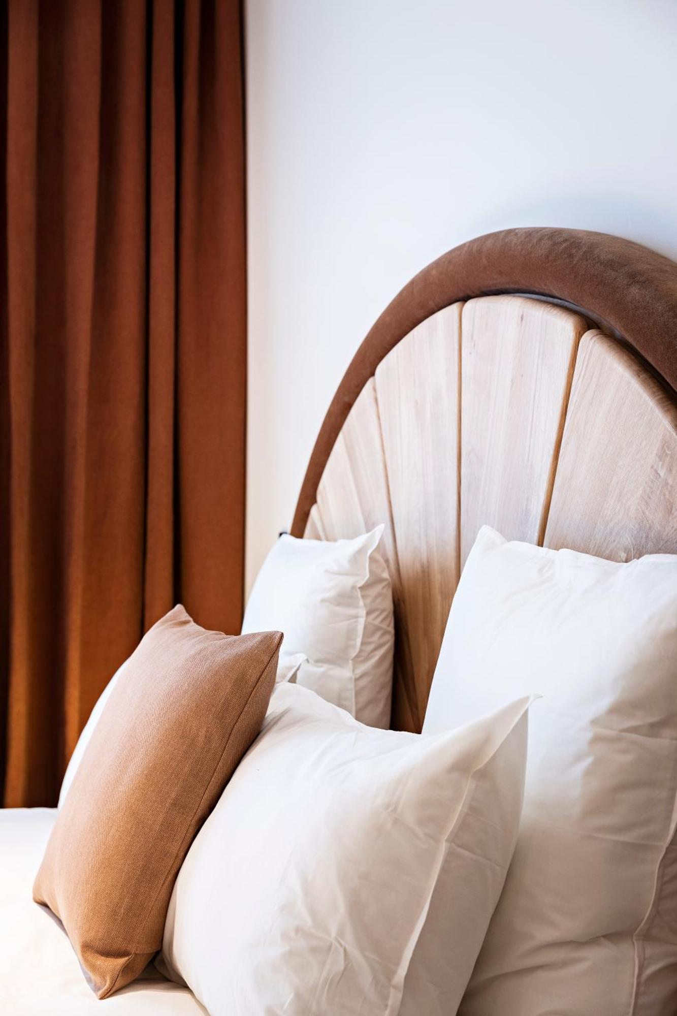 Waldorf Madeleine Hotel