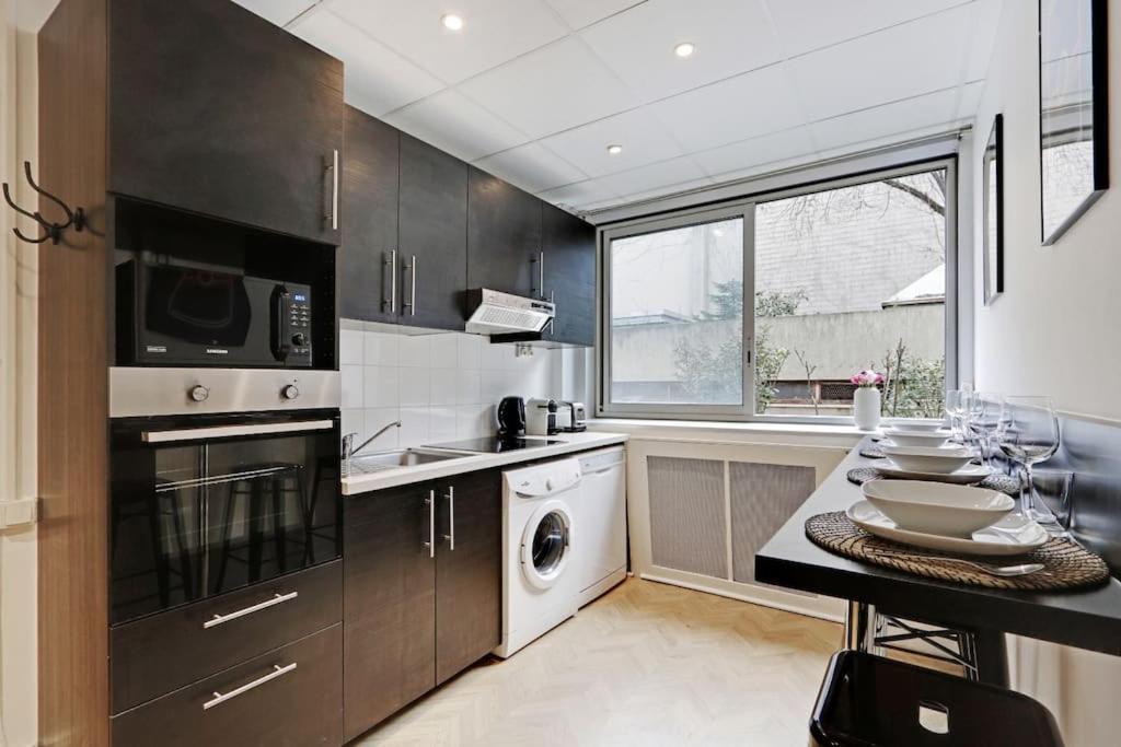 Beautiful 4p/1br Champs Elysees Apartment Paris