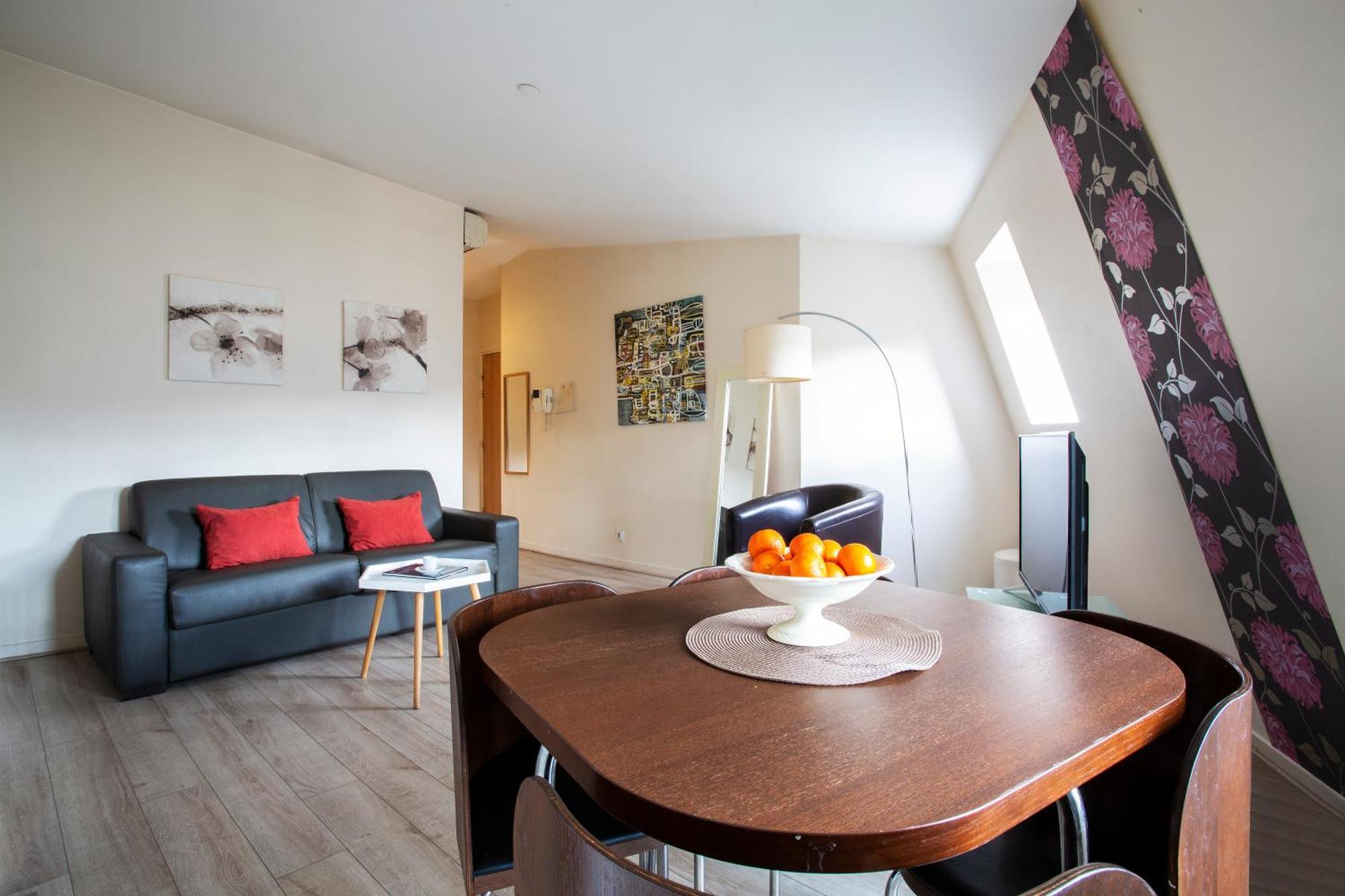 Place De L'etoile, Wagram Appartement