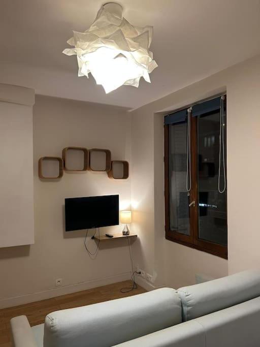 Studio/f1 Aux Buttes Chaumont *