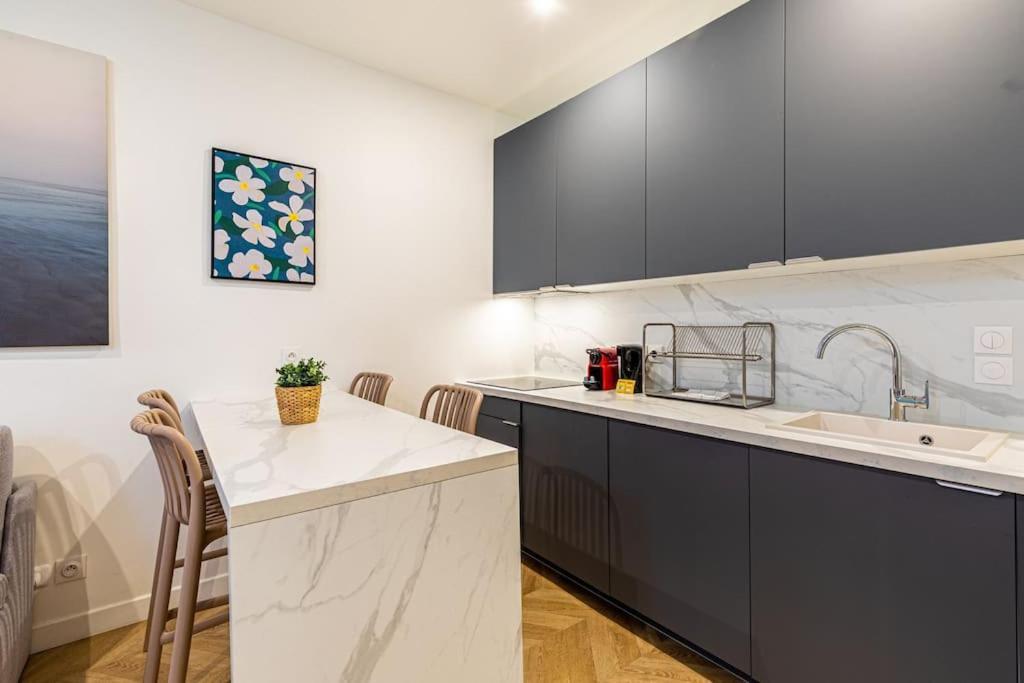 Moderne Pour 4 Proche Arc De Triomphe Apartment