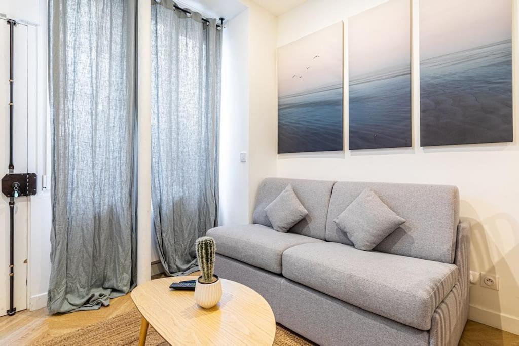 Apartment Moderne Pour 4 Proche Arc De Triomphe Paris