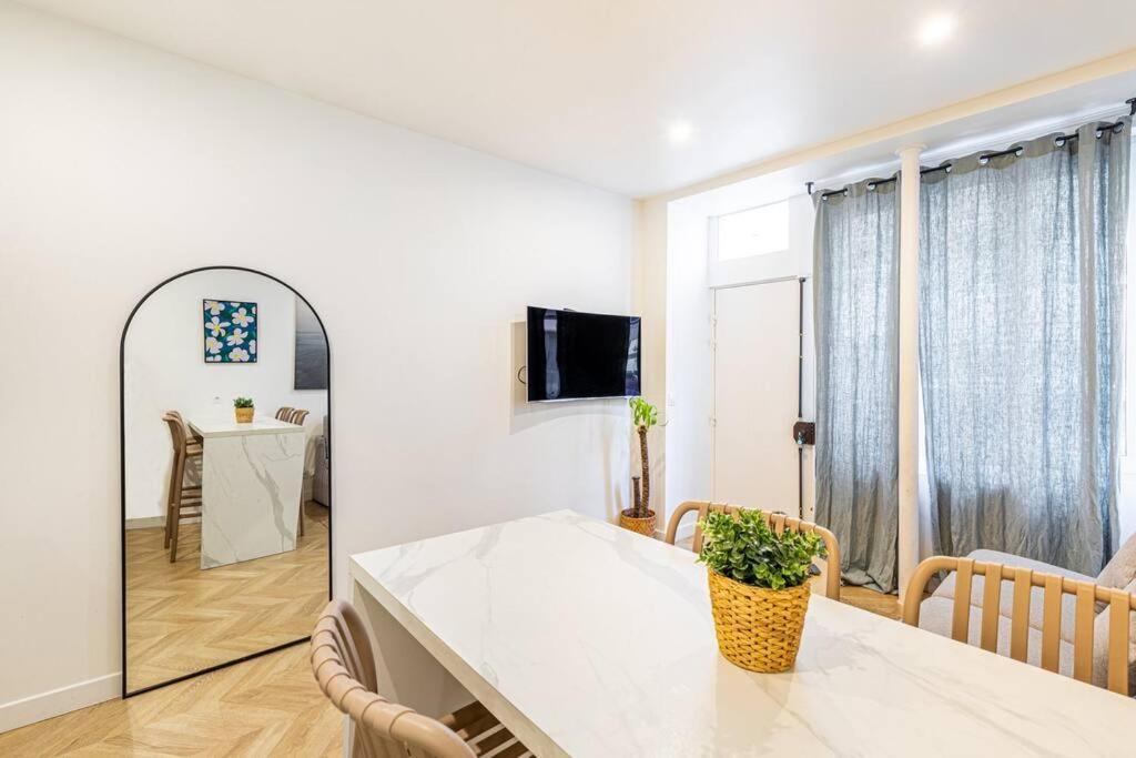 Moderne Pour 4 Proche Arc De Triomphe Apartment *