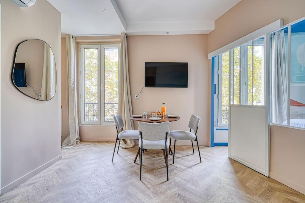Colore Wagram - Ii Apartment