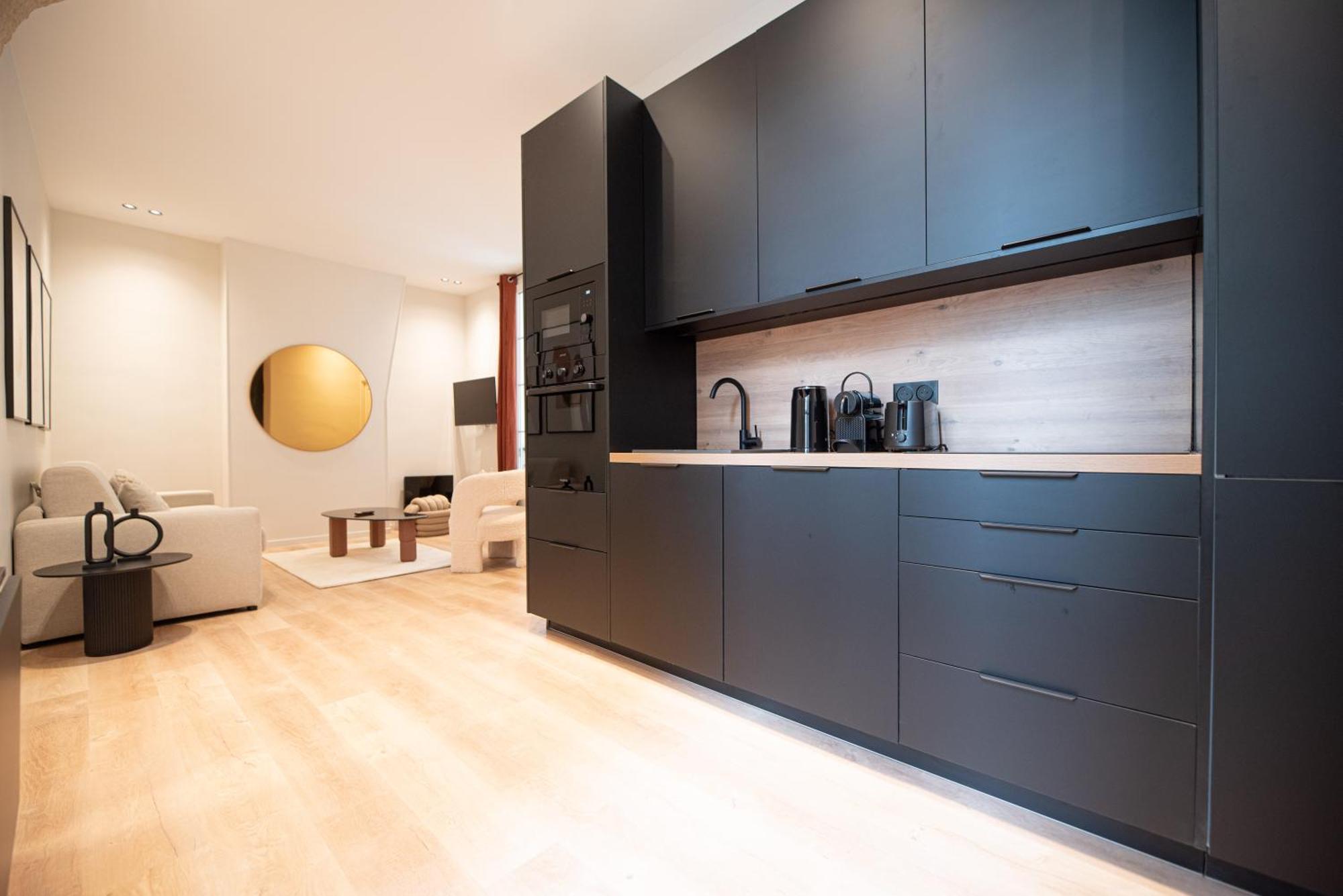 Lovely Flat In The Marais * Paris