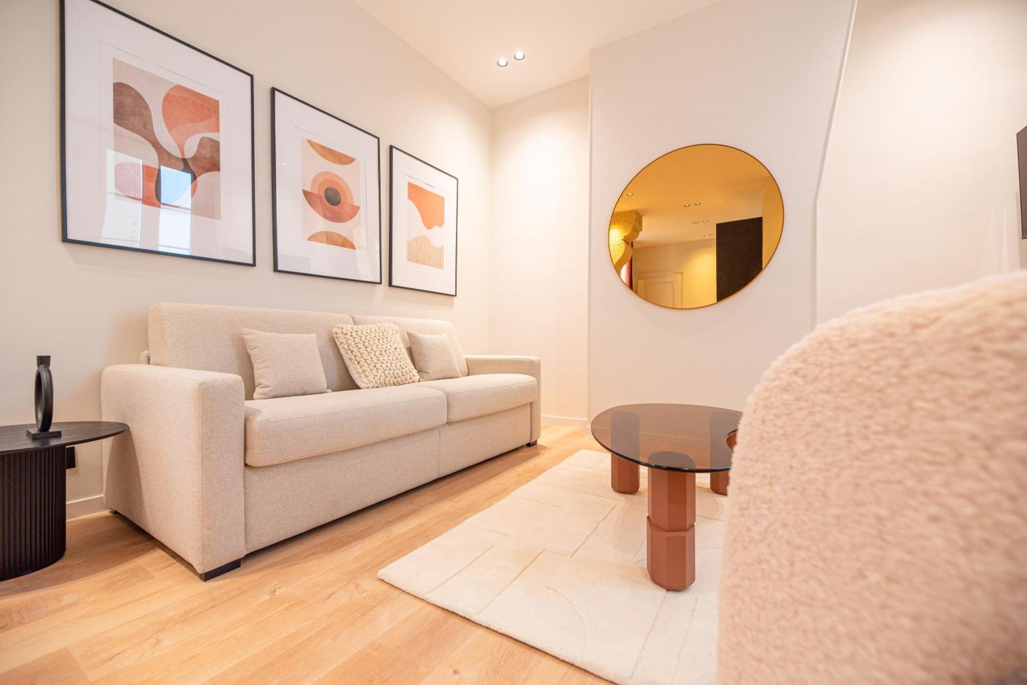 Lovely Flat In The Marais Paris