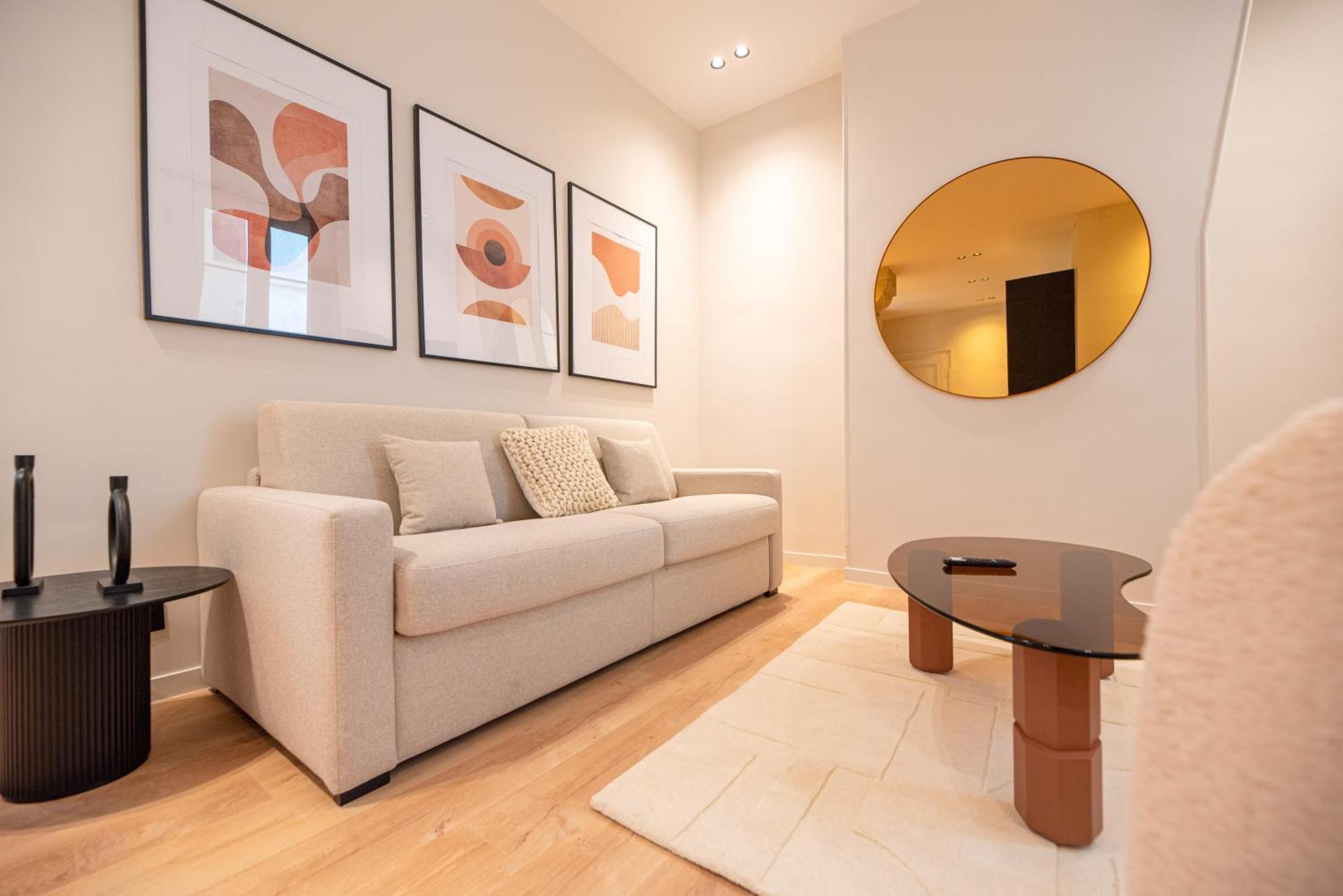 Lovely Flat In The Marais * Paris