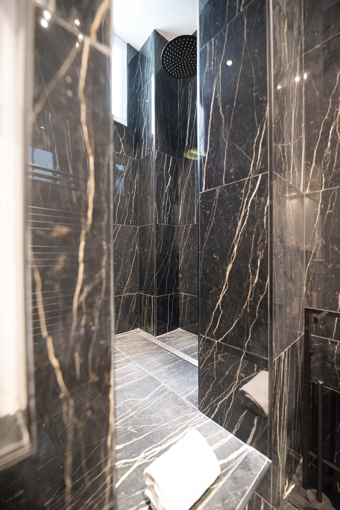Lovely Flat In The Marais Paris