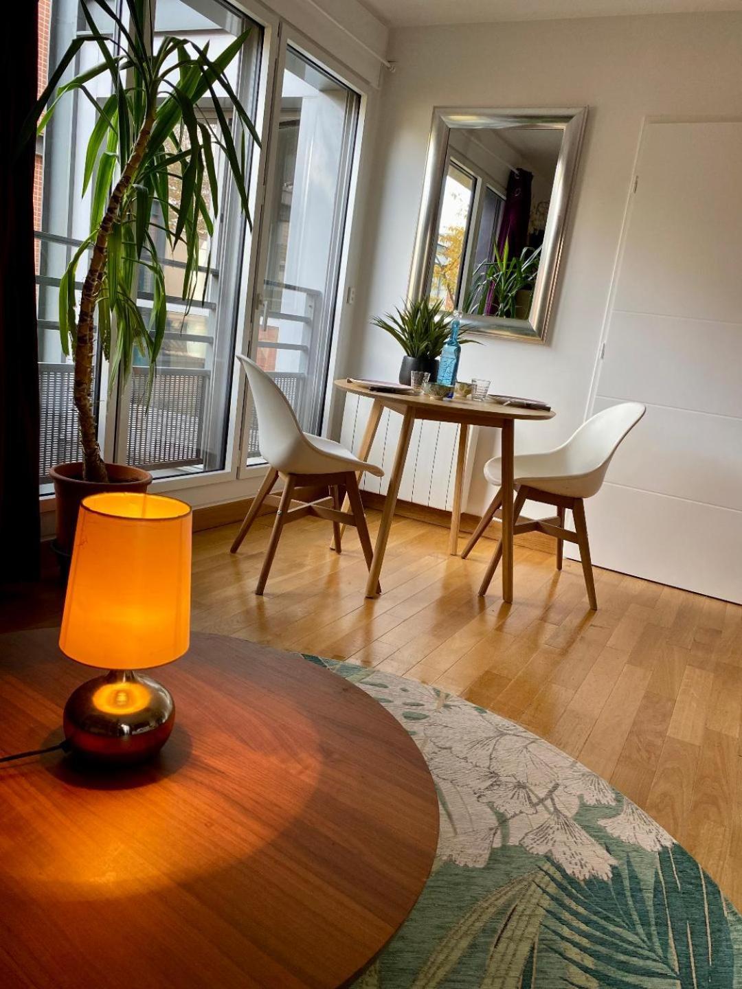 Apartment Paris-versailles-cosy-calme-wifi