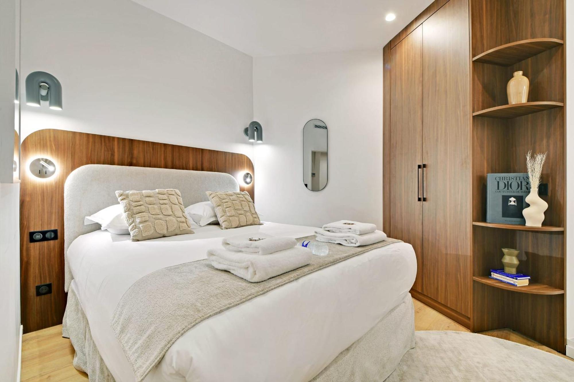 Apartment Spacious - 3bdr-6p *
