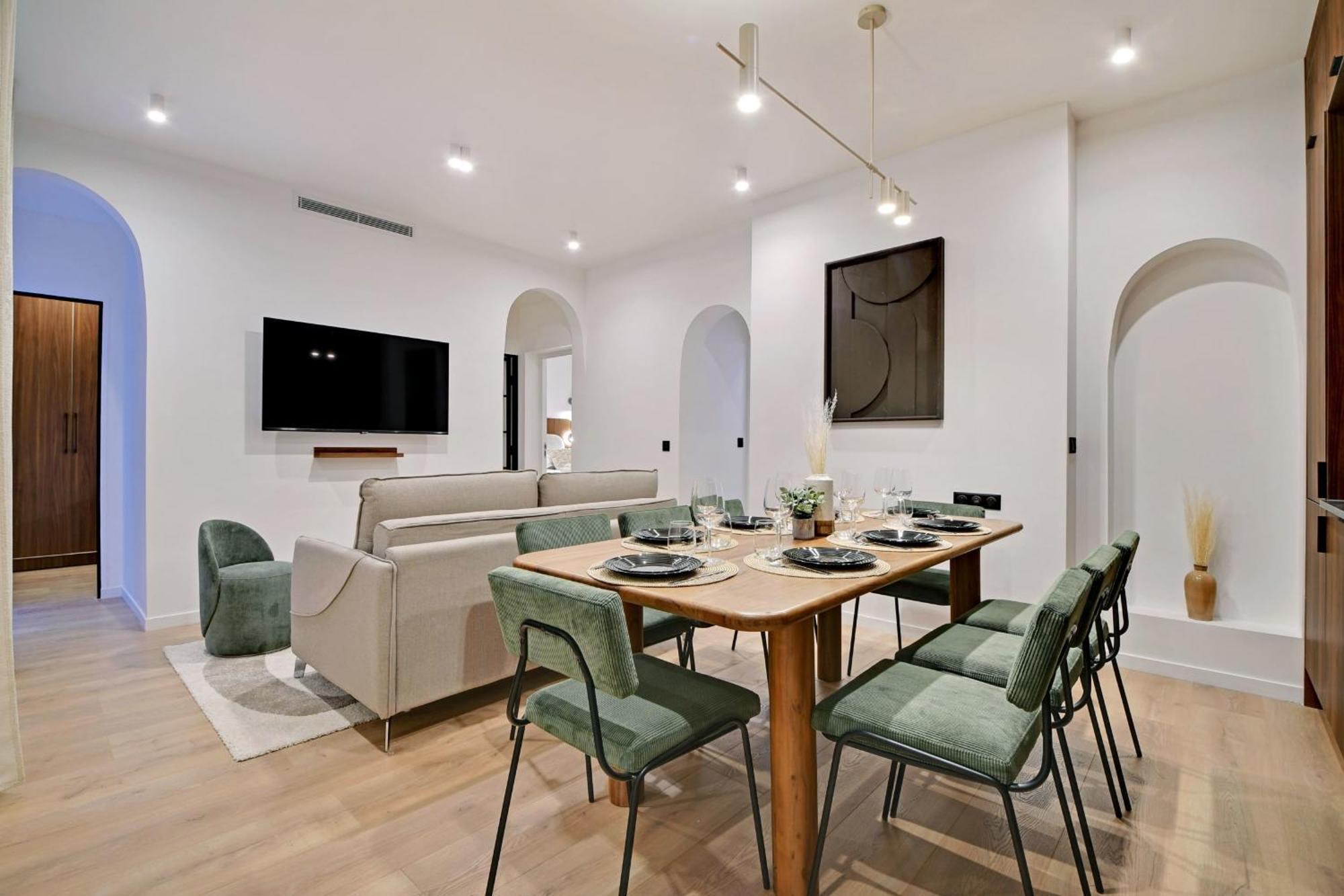 Spacious - 3bdr-6p Apartment *