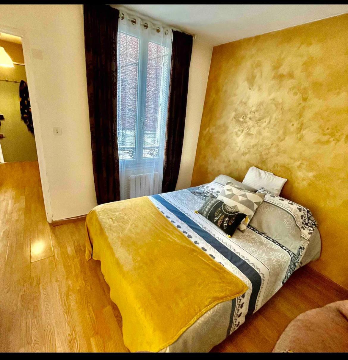 Private Paris