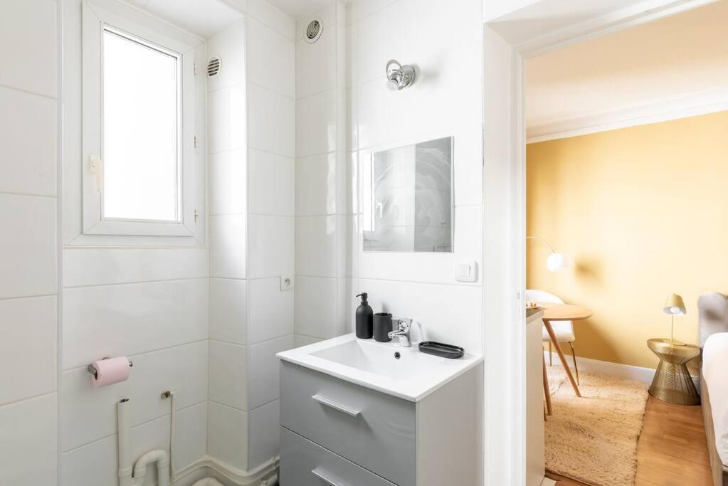 Apartment Boulevard Voltaire - Golden - Iii *