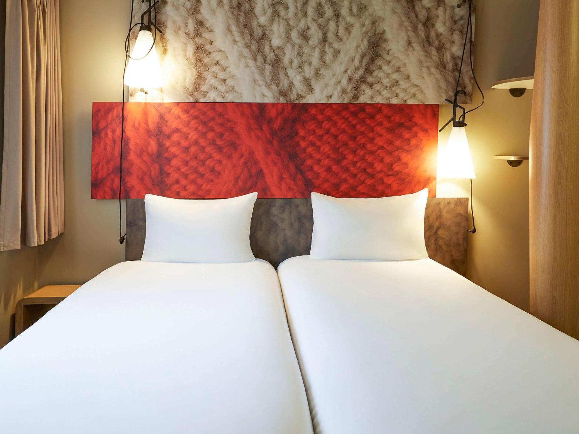 Hotel Ibis Canal Saint Martin 3*