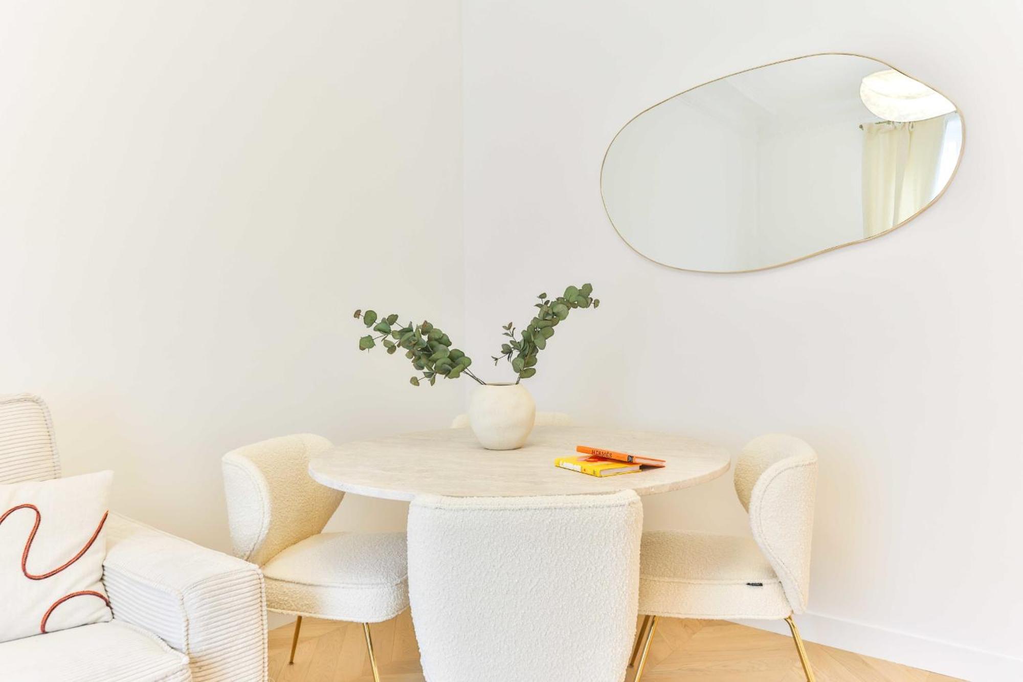 Charming 2br - 6p - Eiffel Tower Appartement